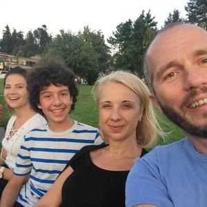 Meet your Posher, Mihaidana